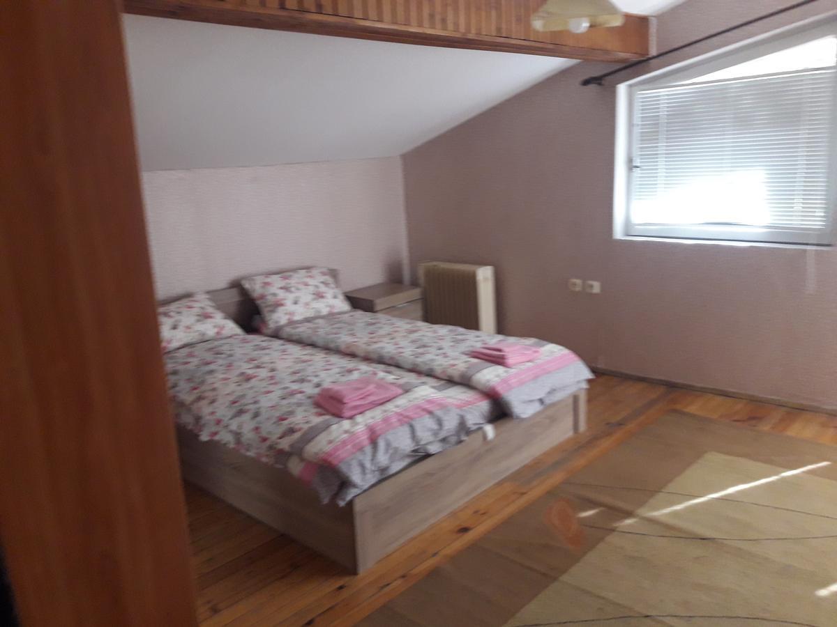 Tabasko Hostel Sofia Buitenkant foto